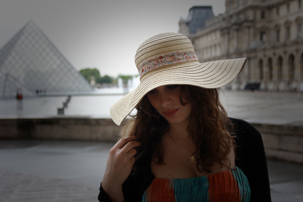 Pyramide du Louvre, Paris - Modasic