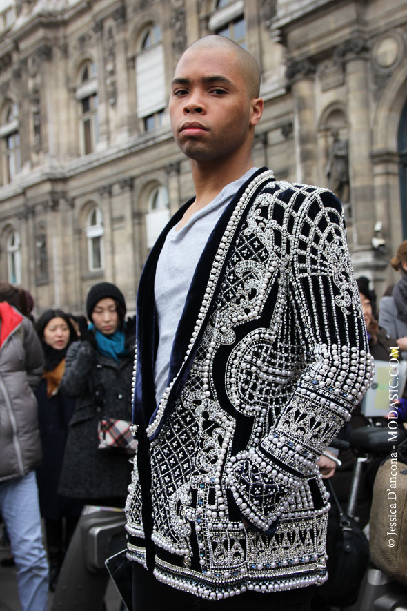 N o baroque Before Balmain Show Paris MODASIC