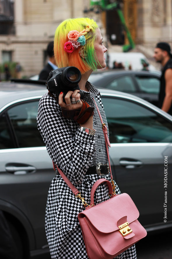 Rainbow sur l Avenue Winston-Churchill, Paris - Modasic